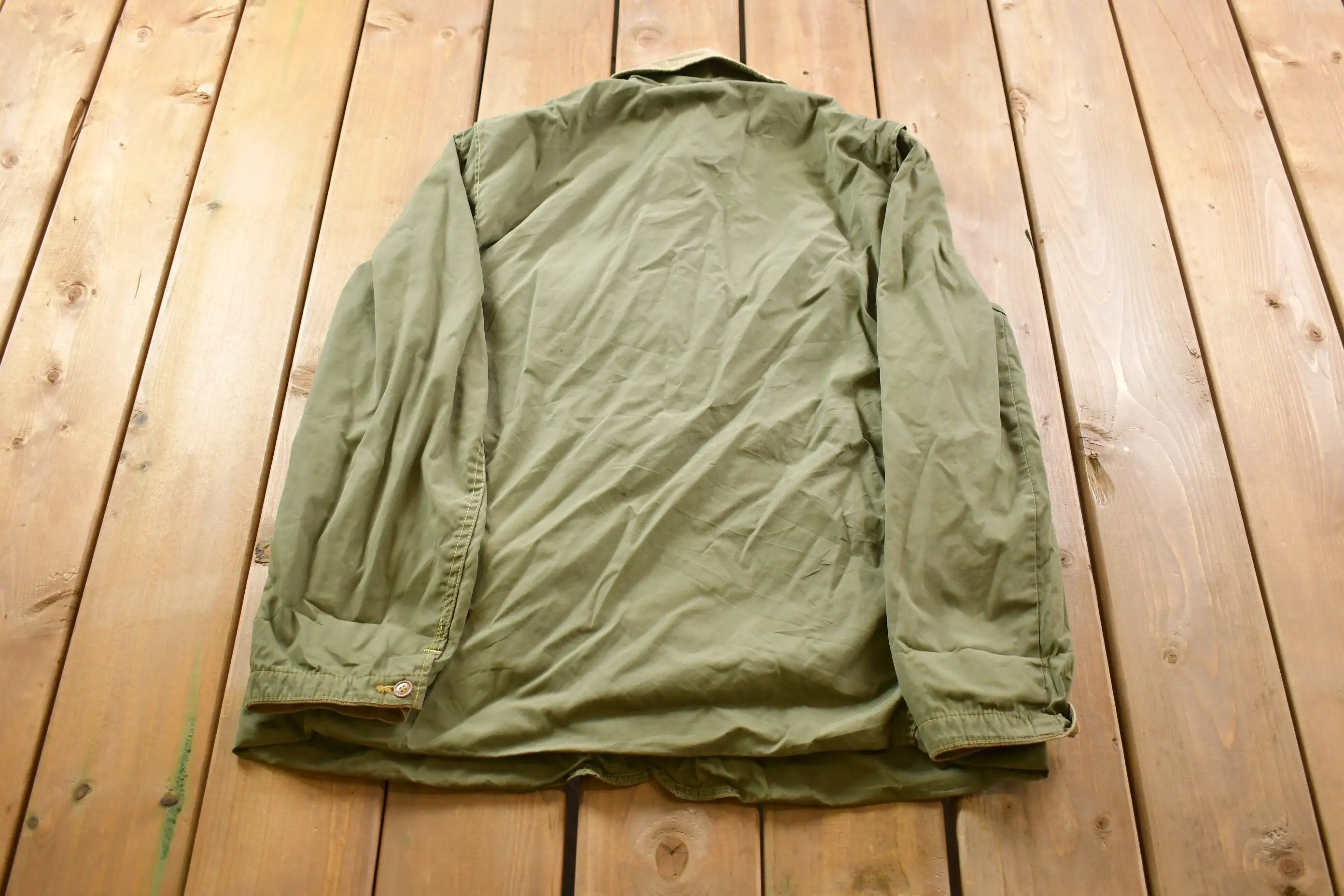 Vintage 1970s Military Cold Weather Field Coat / Button Up Jacket / US Army Green / Vintage Army / Streetwear Fashion / Army Jac